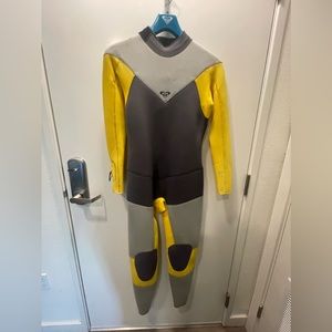 Roxy Hydrosheild Wetsuit 2mm Size 4